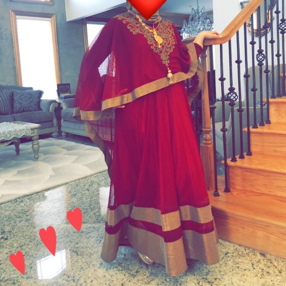 Dresses & Skirts - 🔶♦️Red & Gold Kaftan with elegant embroidery